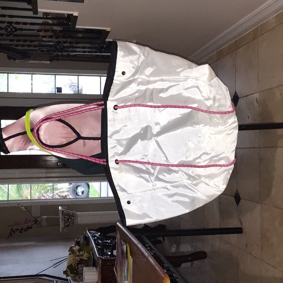 Handbag - Picture 2 of 5